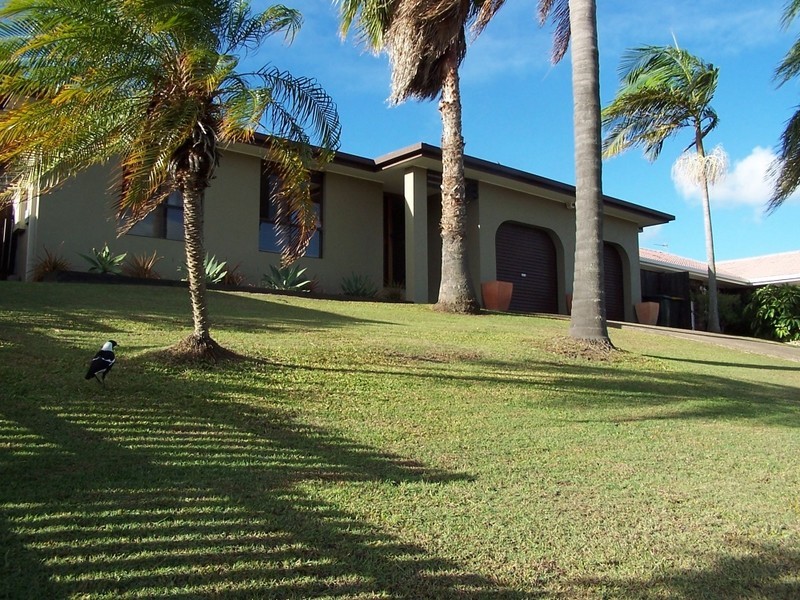26 Treeview Drive, Burleigh Waters QLD 4220
