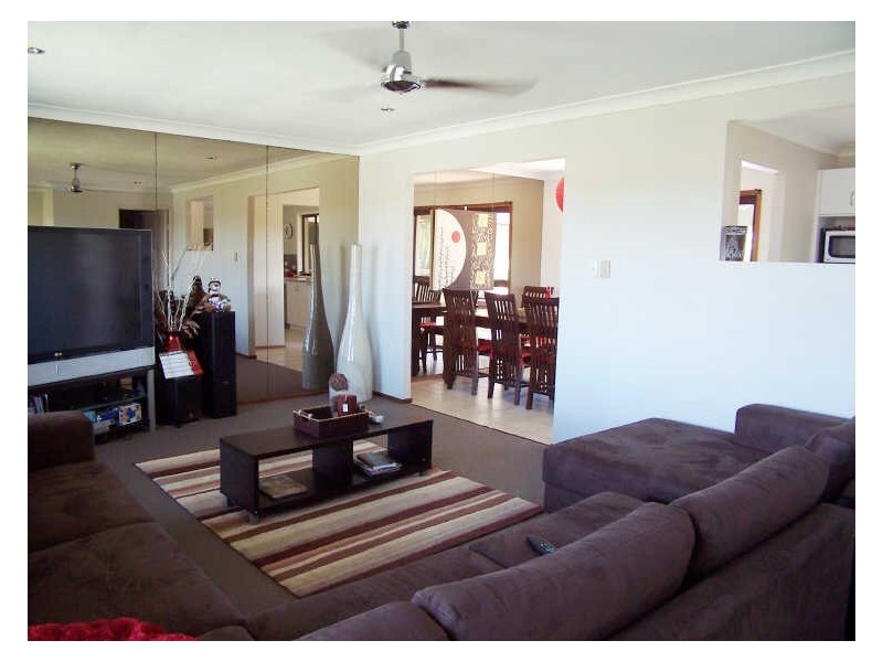 26 Treeview Drive, Burleigh Waters QLD 4220