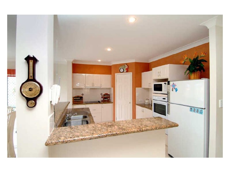 13 St Helens Court, Burleigh Waters QLD 4220