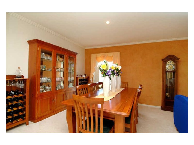 13 St Helens Court, Burleigh Waters QLD 4220