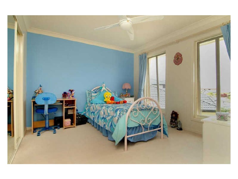 13 St Helens Court, Burleigh Waters QLD 4220