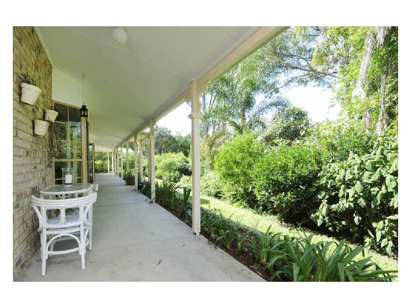 8 Wisteria Court, Tallebudgera Valley QLD 4228