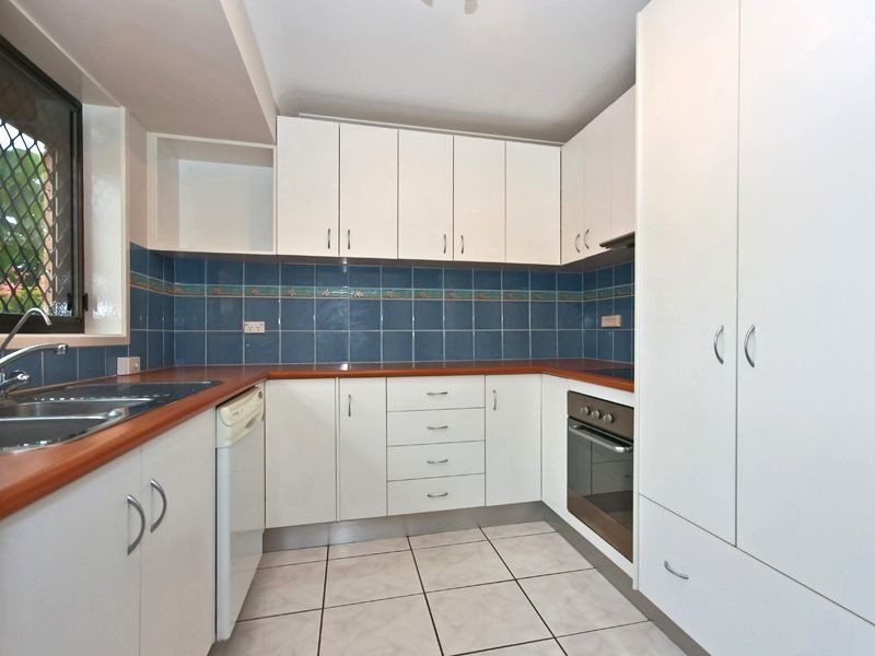 2/80 Christine Avenue, Burleigh Waters QLD 4220