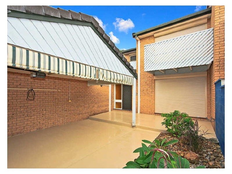 2/80 Christine Avenue, Burleigh Waters QLD 4220