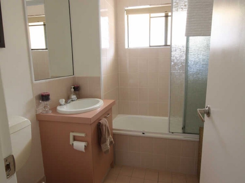 8/20 Burleigh Street, Burleigh Heads QLD 4220