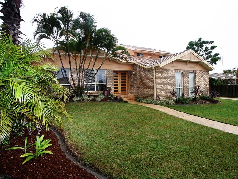 115 Camberwell Circuit, Robina QLD 4226