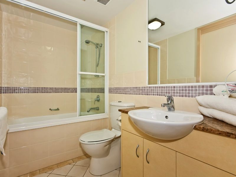 6/186 The Esplanade, Burleigh Heads QLD 4220