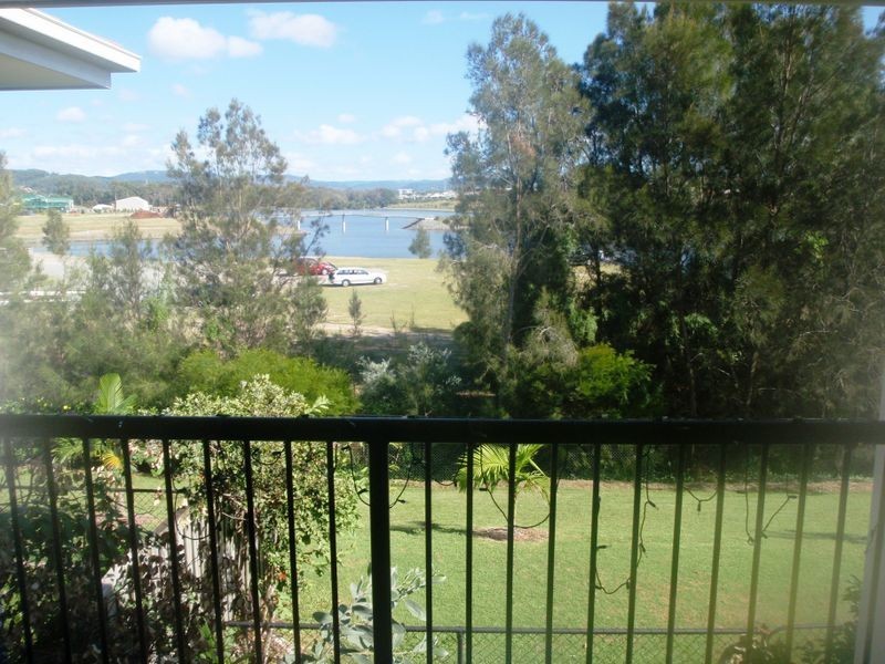 6/323 Christine Avenue, Varsity Lakes QLD 4227