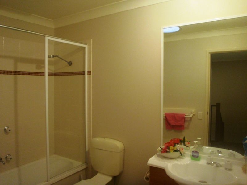 6/323 Christine Avenue, Varsity Lakes QLD 4227