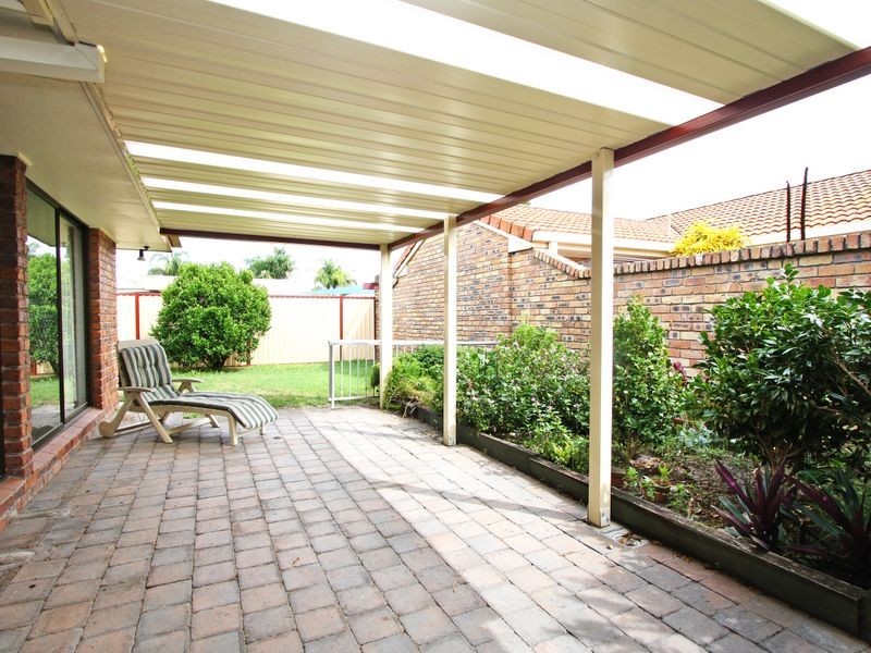 8 Oriole Court, Burleigh Waters QLD 4220