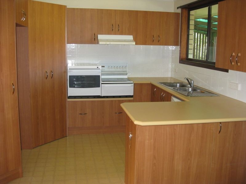 40 Mountainview Avenue, Burleigh Waters QLD 4220