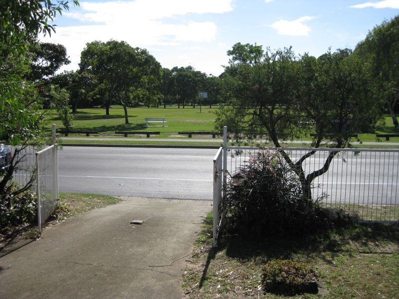 40 Mountainview Avenue, Burleigh Waters QLD 4220