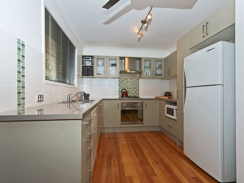 59 Bunyip Street, Burleigh Heads QLD 4220