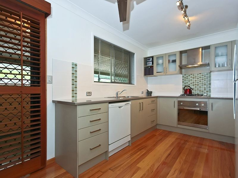 59 Bunyip Street, Burleigh Heads QLD 4220