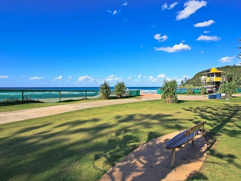 1025/2 The Esplanade, Burleigh Heads QLD 4220
