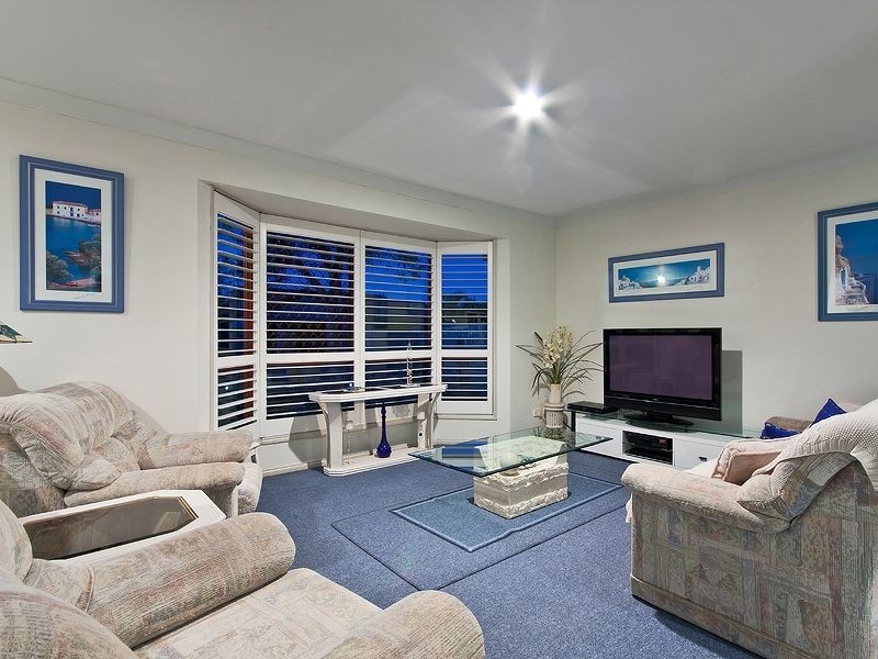 14 Bowerbird Place, Burleigh Waters QLD 4220