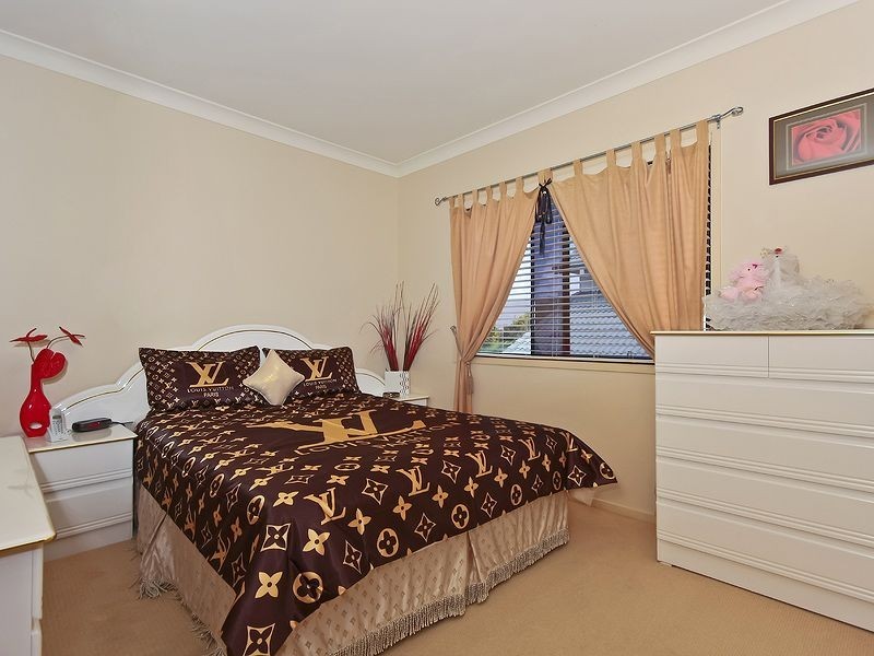 14 Gerona Circuit, Varsity Lakes QLD 4227