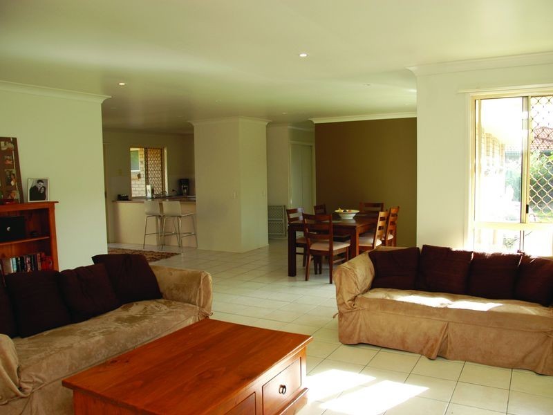 18 Nozomi Street, Burleigh Waters QLD 4220