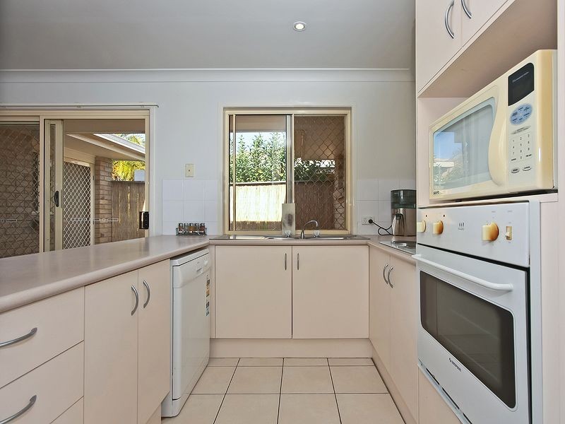 18 Nozomi Street, Burleigh Waters QLD 4220