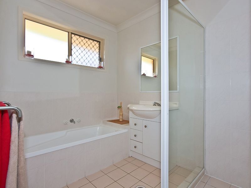 18 Nozomi Street, Burleigh Waters QLD 4220