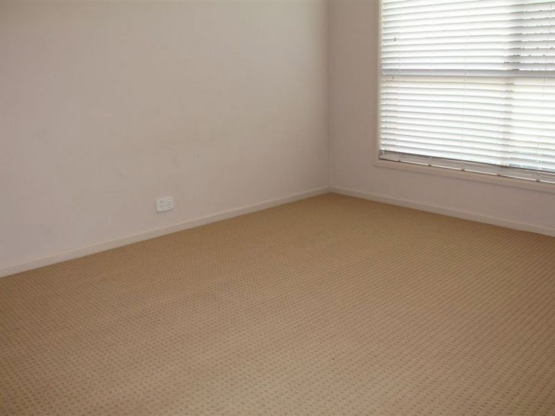 12 Silkyoak Court, Burleigh Waters QLD 4220