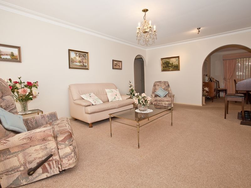 2 Wagtail Court, Burleigh Waters QLD 4220