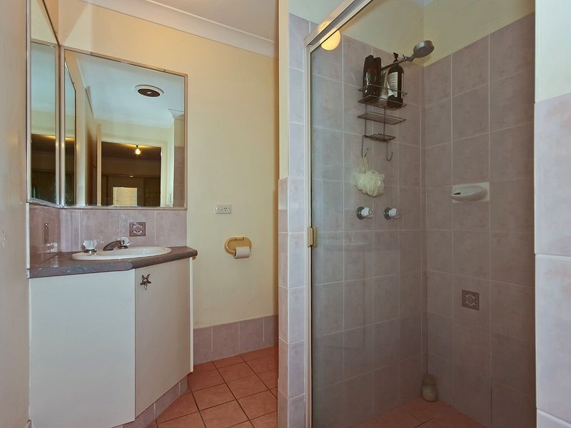 2/4 Woolahra Court, Varsity Lakes QLD 4227