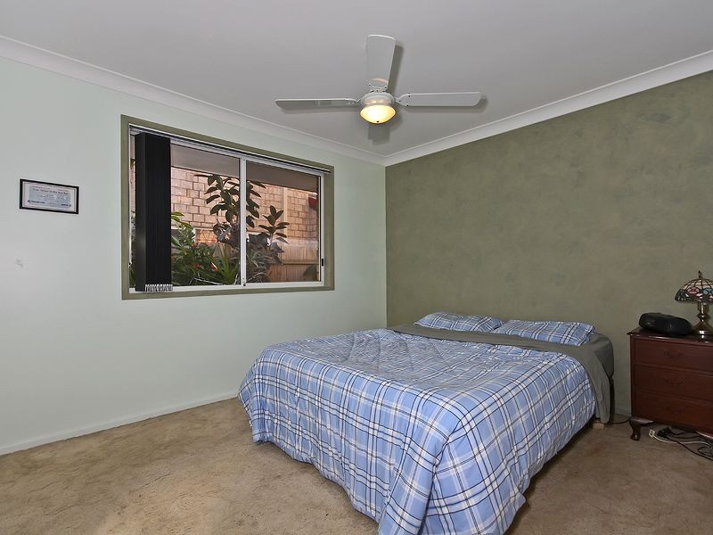 2/108 Nobby Parade, Miami QLD 4220