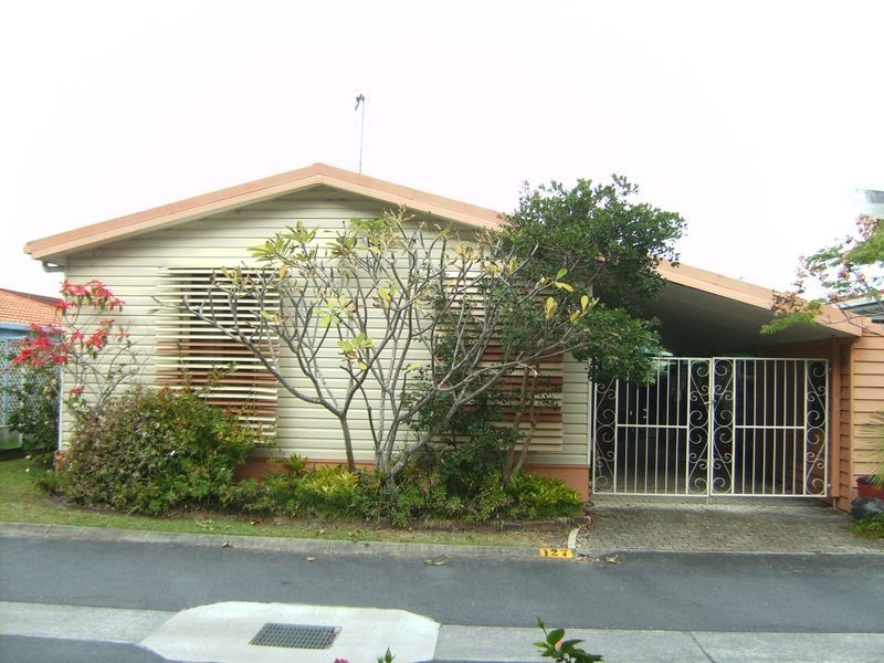 127/3 Township Drive, West Burleigh QLD 4219