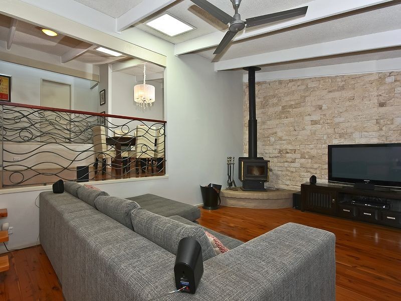 43 Ladds Ridge Road, Burleigh Heads QLD 4220