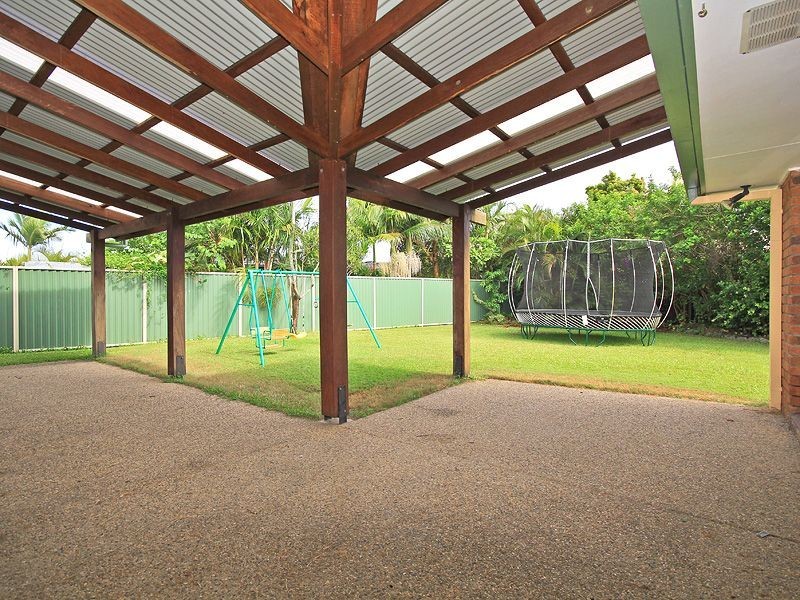 23 Silkyoak Court, Burleigh Waters QLD 4220