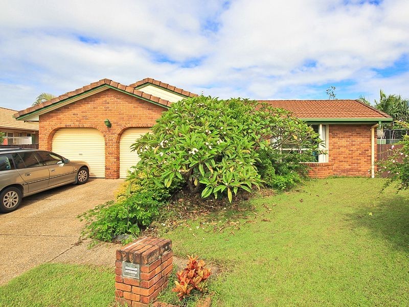 23 Silkyoak Court, Burleigh Waters QLD 4220