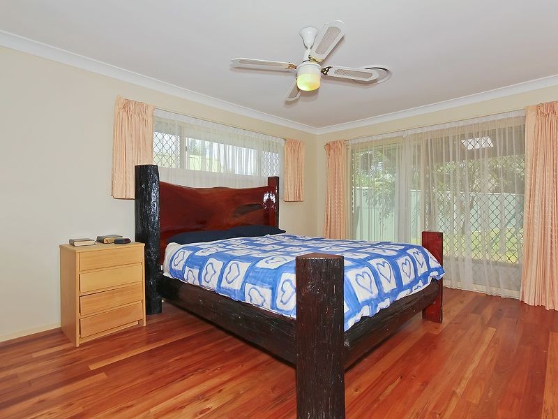 23 Silkyoak Court, Burleigh Waters QLD 4220