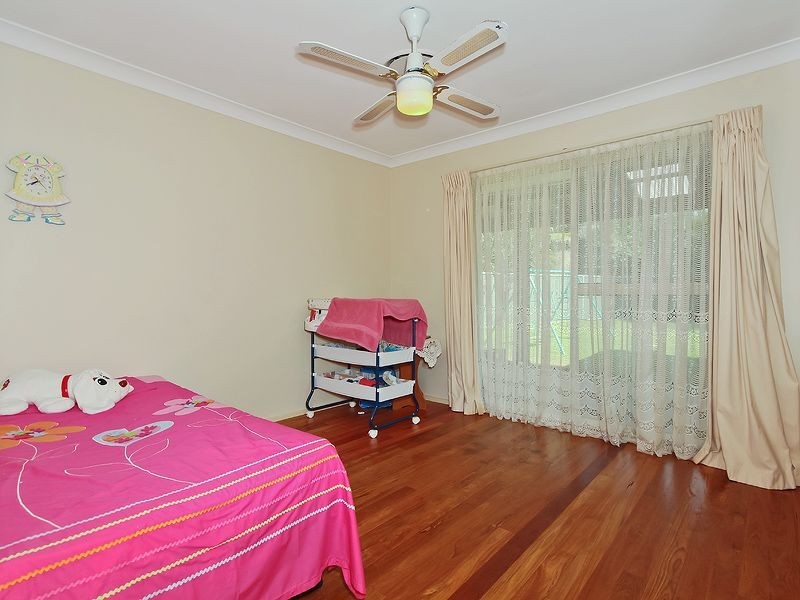 23 Silkyoak Court, Burleigh Waters QLD 4220