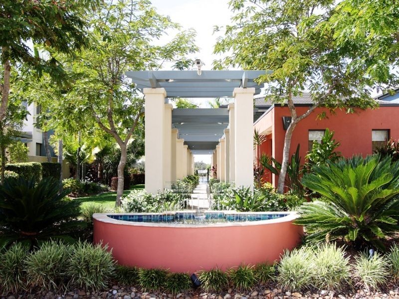 1002/1 The Cove, Carrara QLD 4211