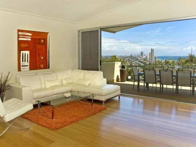 61 George Street, Burleigh Heads QLD 4220