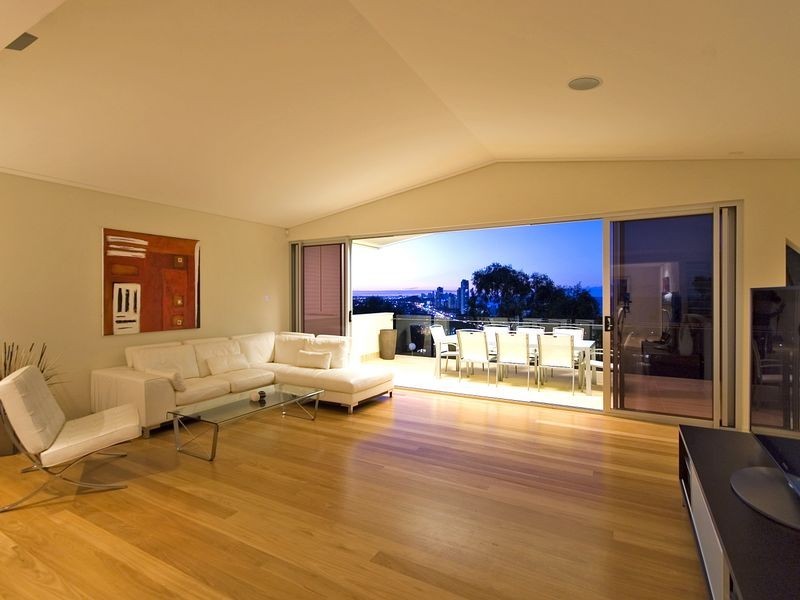 61 George Street, Burleigh Heads QLD 4220