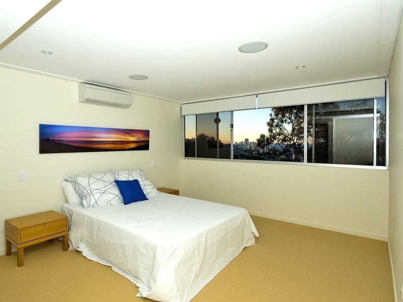 61 George Street, Burleigh Heads QLD 4220