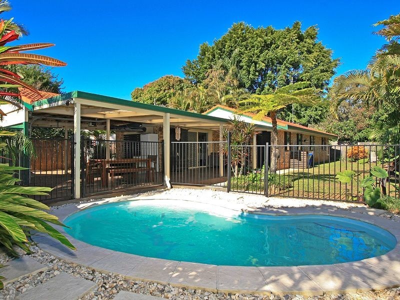 30 Amboina Avenue, Palm Beach QLD 4221