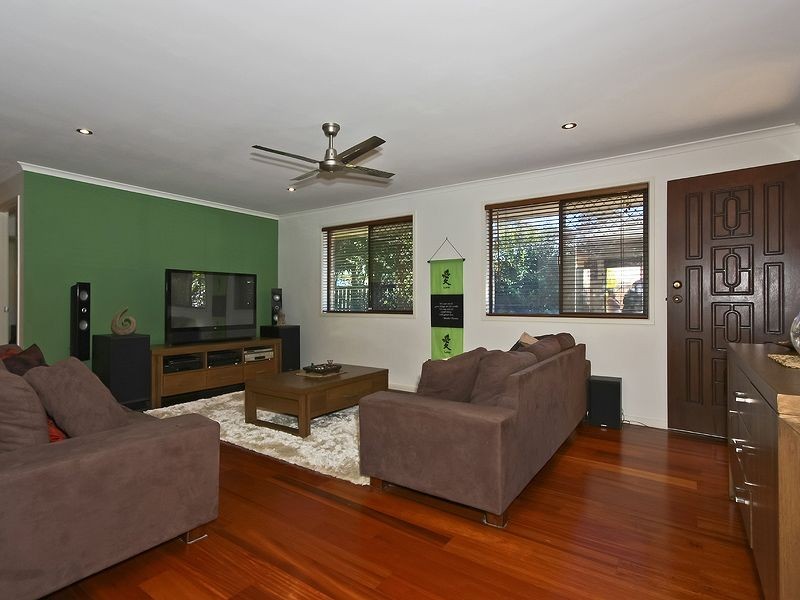 30 Amboina Avenue, Palm Beach QLD 4221