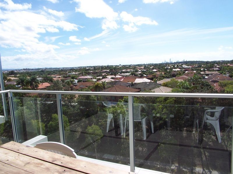2505/12-14 Executive Drive, Burleigh Waters QLD 4220