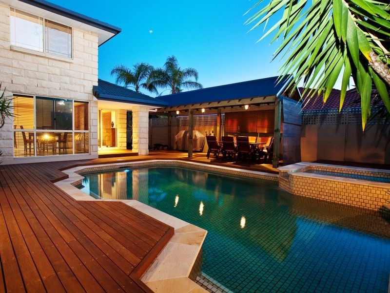 38 Kirralee Drive, Robina QLD 4226