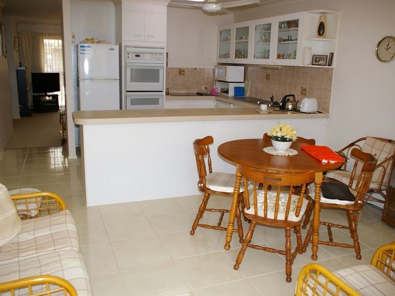 2/13 Bottlewood Court, Burleigh Waters QLD 4220