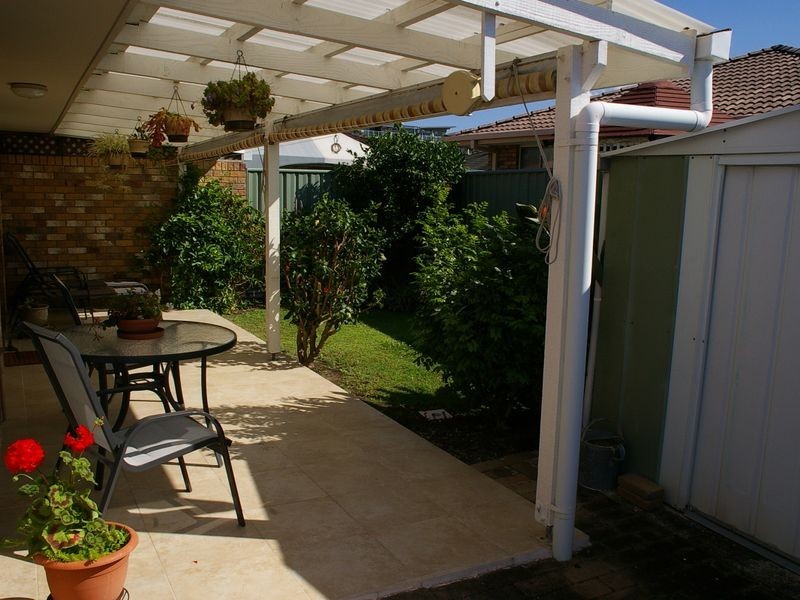 2/13 Bottlewood Court, Burleigh Waters QLD 4220