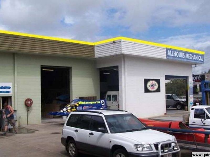 7/16 Ern Harley Drive, Burleigh Heads QLD 4220