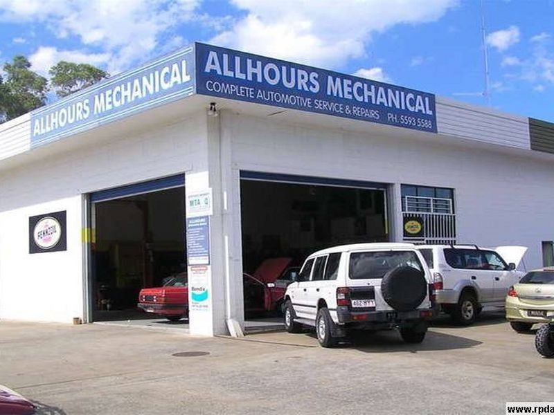 7/16 Ern Harley Drive, Burleigh Heads QLD 4220