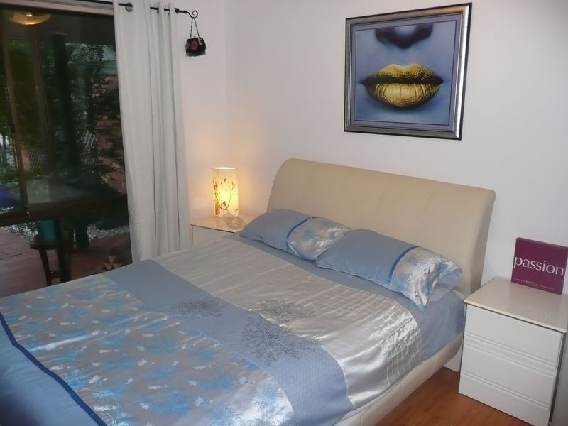 3/12 Landau Court, Miami QLD 4220