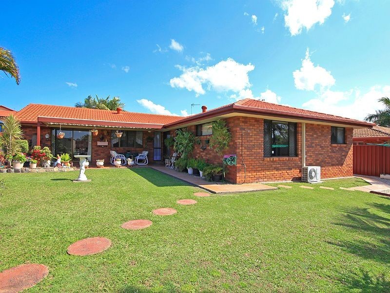 131 Treeview Drive, Burleigh Waters QLD 4220