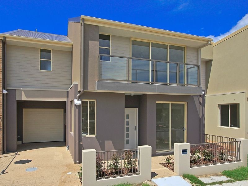 26 Emily Way, Varsity Lakes QLD 4227