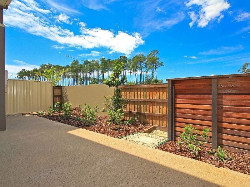 26 Emily Way, Varsity Lakes QLD 4227